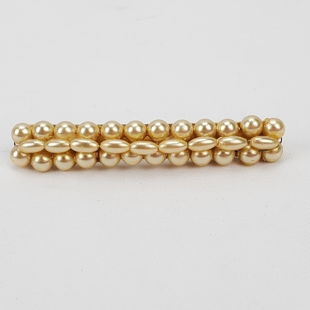 VINTAGE 1940s Brooch Pin Faux Pearls gold tone